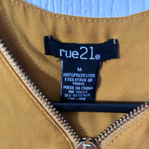 Golden blouse top - Picture 2 of 3